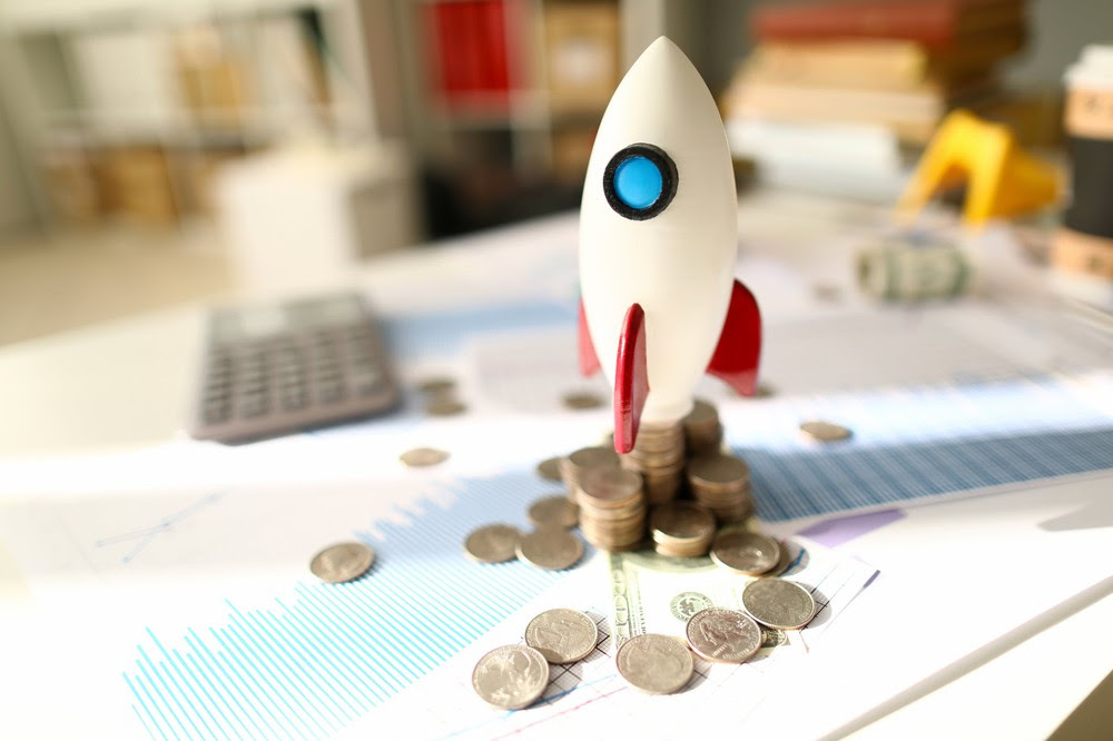 Three growth stocks that can go to the moon
